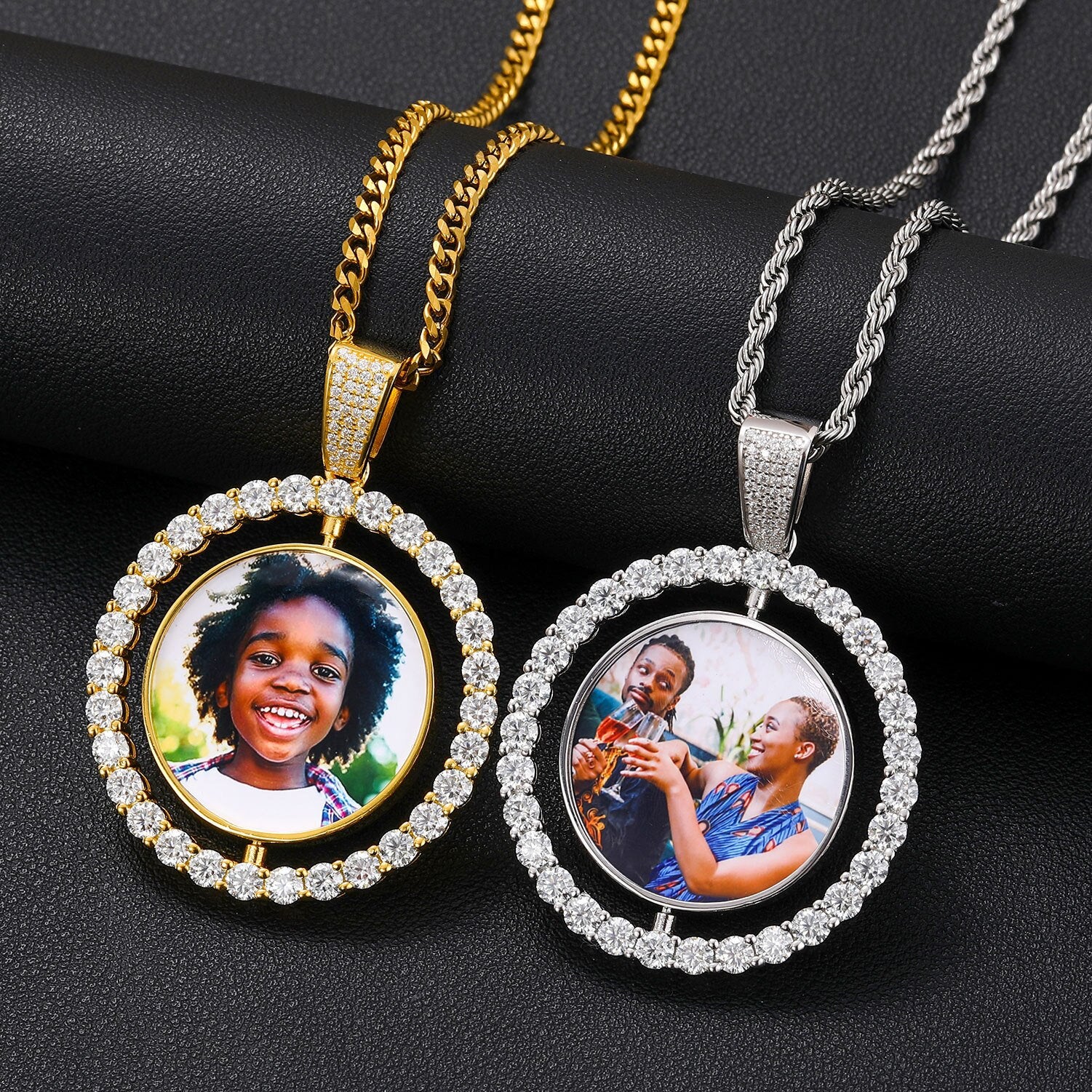 Round Spinning Customized Photo Diamond-bordered Necklace