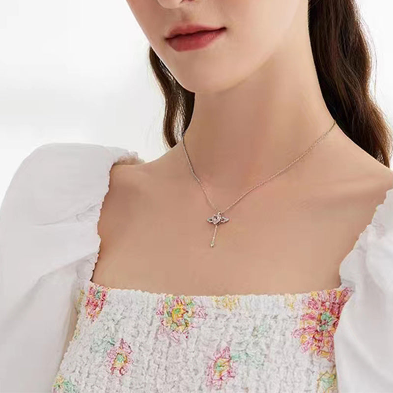 Moving Angel Wing Heart Necklace