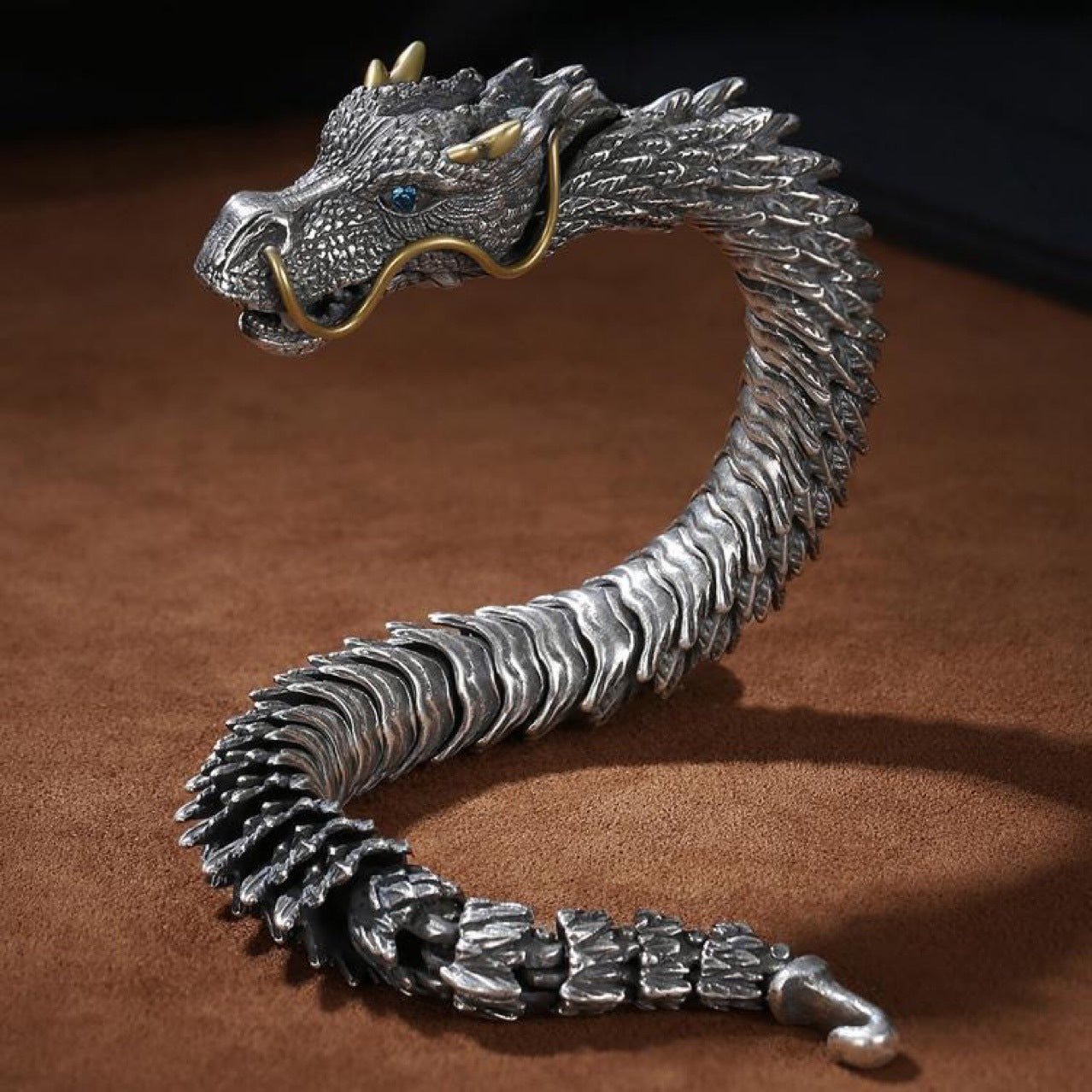 Three-dimensional dragon bracelet