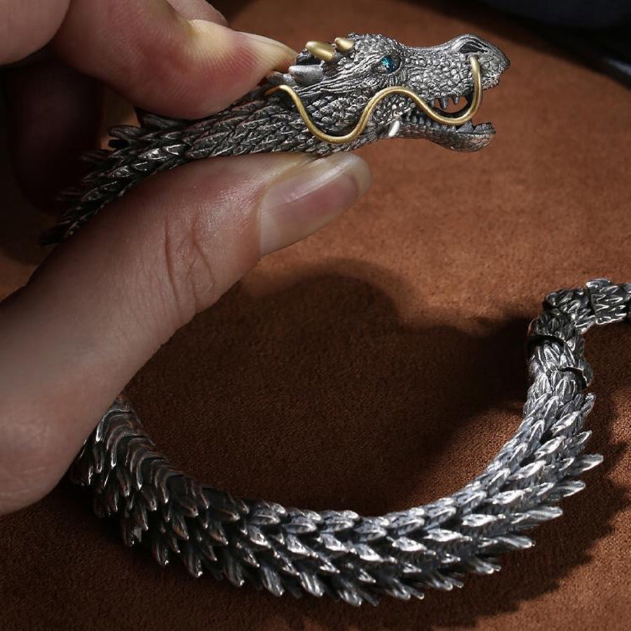 Three-dimensional dragon bracelet
