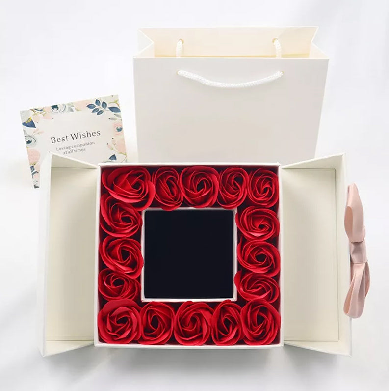 Siciry™ To Bonus Mom-Mom‘s Heart-16 Rose Box (White)